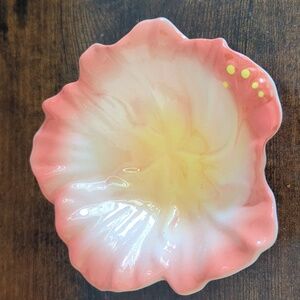 Hibiscus Porcelain Flower Dish - Hawaiian